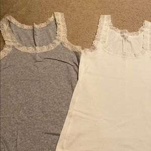 Lot of Gap tanks size large